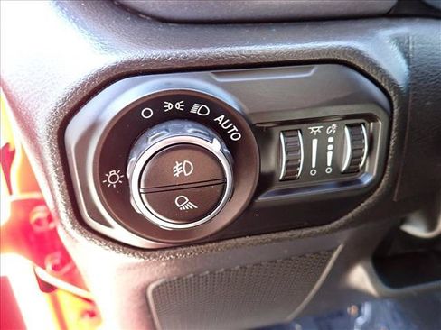 Used 2022 Jeep Gladiator Mojave w/ Cold Weather Group AWD/4WD image 14