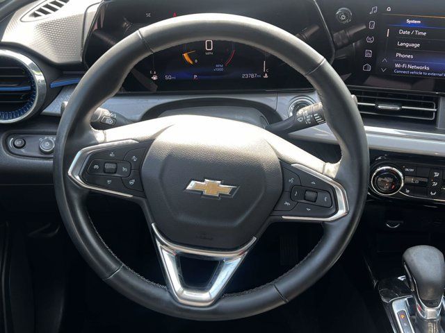 Used 2024 Chevrolet Trax LT w/ Driver Confidence Package FWD image 15