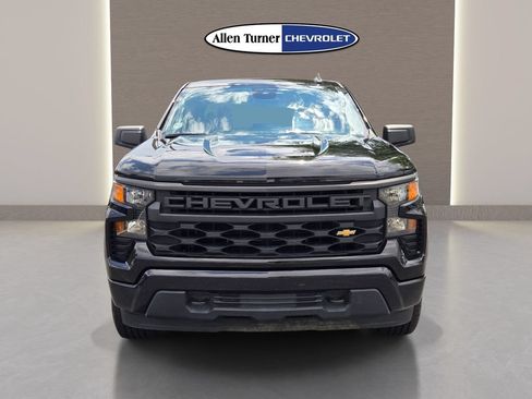 Used 2022 Chevrolet Silverado 1500 Custom AWD/4WD image 3