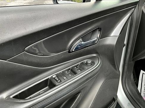 Used 2019 Buick Encore Preferred FWD image 18