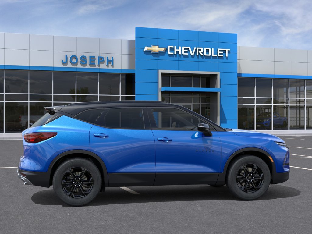New 2026 Chevrolet Blazer LT w/ Sound & Technology Package FWD image 8