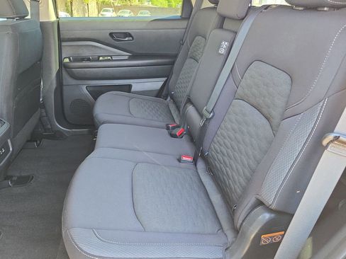 Certified 2024 Nissan Pathfinder SV image 13