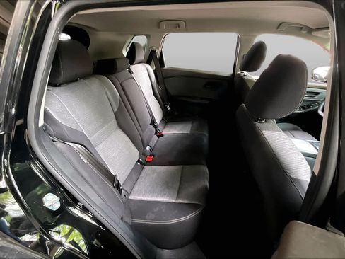 Used 2021 Nissan Rogue S FWD image 20