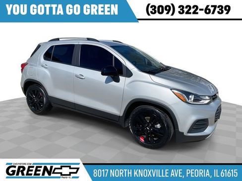 Used 2022 Chevrolet Trax LT w/ Redline Edition image 1
