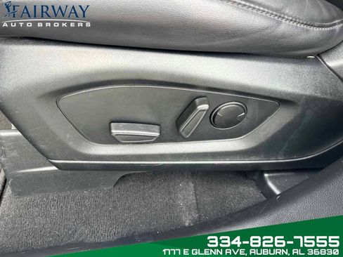 Used 2023 Ford Explorer XLT w/ Equipment Group 202A image 17