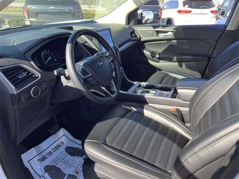 Used 2024 Ford Edge SEL image 12