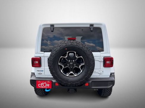 Used 2021 Jeep Wrangler Unlimited Rubicon 4xe w/ Cold Weather Group AWD/4WD image 9