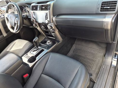 Used 2022 Toyota 4Runner TRD Sport w/ Technology Package AWD/4WD image 18