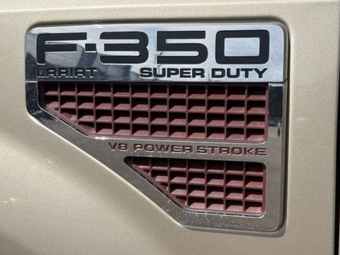 Used 2010 Ford F350 Lariat image 17