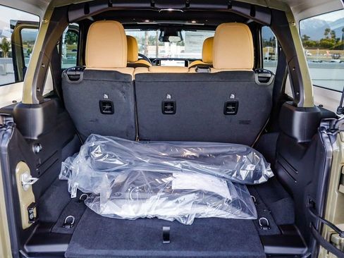 New 2026 Jeep Wrangler Unlimited Sport image 29