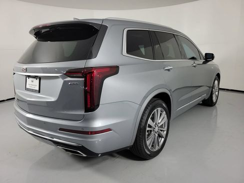 Certified 2024 Cadillac XT6 Premium Luxury FWD image 4