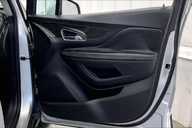 Used 2014 Buick Encore FWD image 21