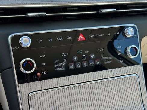 New 2026 Genesis GV80 2.5T Select image 33