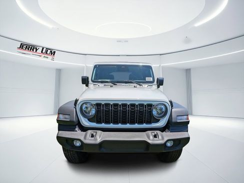 New 2025 Jeep Wrangler Sport S image 8