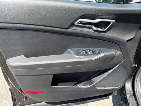Certified 2023 Kia Sportage LX FWD image 16