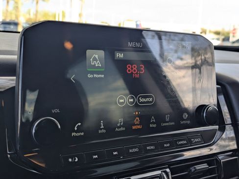 Certified 2024 Nissan Pathfinder SL image 22