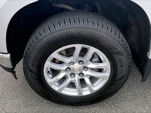 Used 2021 Chevrolet Silverado 1500 LT AWD/4WD image 7