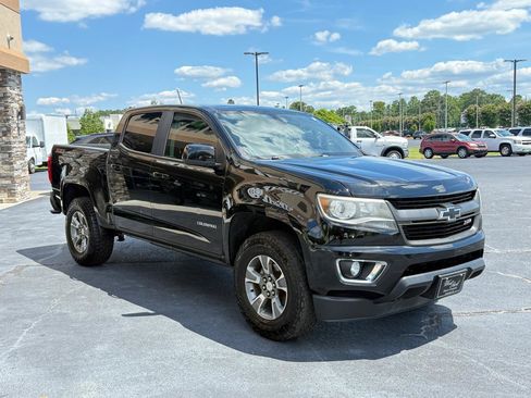 Used 2018 Chevrolet Colorado Z71 AWD/4WD image 6