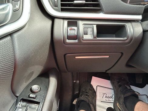 Used 2016 Cadillac XTS Luxury FWD image 28