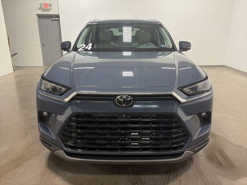 Used 2024 Toyota Grand Highlander Limited image 7