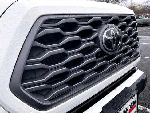 Used 2021 Toyota Tacoma TRD Off-Road image 28