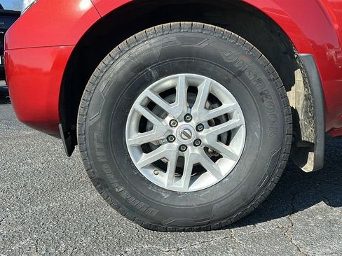 Used 2017 Nissan Frontier SV w/ SV Value Truck Package image 12