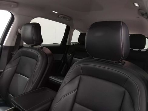Certified 2024 Lincoln Nautilus Premier AWD/4WD image 15