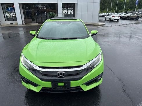 Used 2016 Honda Civic Touring image 2