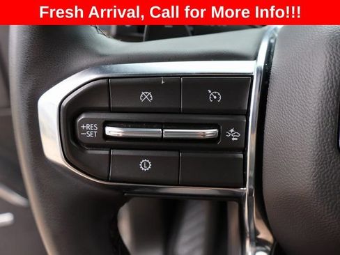Used 2026 GMC Yukon Denali AWD/4WD image 36