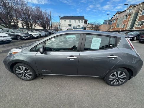Used 2015 Nissan Leaf SL image 4