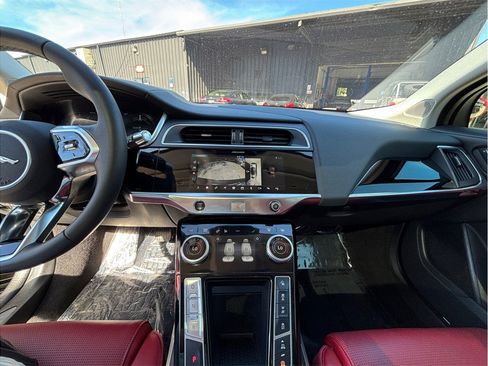 Used 2020 Jaguar I-PACE SE AWD/4WD image 11