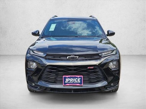 Used 2023 Chevrolet TrailBlazer RS AWD/4WD image 2