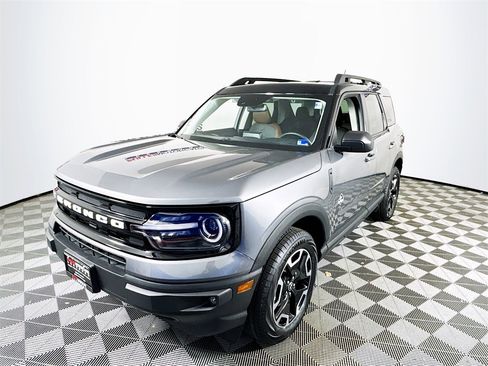 Used 2024 Ford Bronco Sport Outer Banks image 3