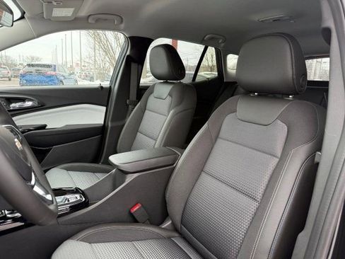 New 2026 Chevrolet Trax LT w/ LT Convenience Package image 11