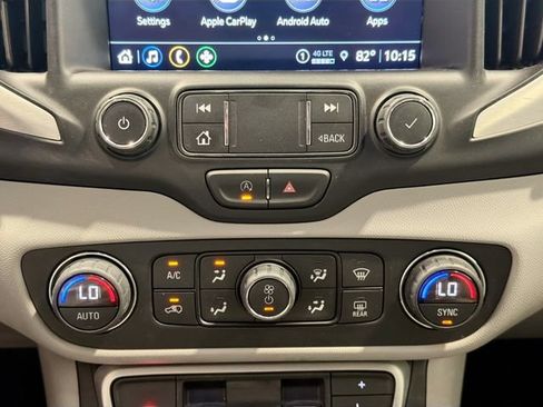 Used 2022 GMC Terrain SLT AWD/4WD image 14