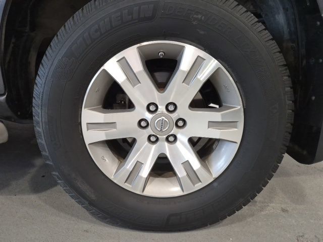 Used 2011 Nissan Pathfinder Silver AWD/4WD image 25