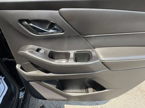 Used 2018 Chevrolet Traverse LT AWD/4WD image 25