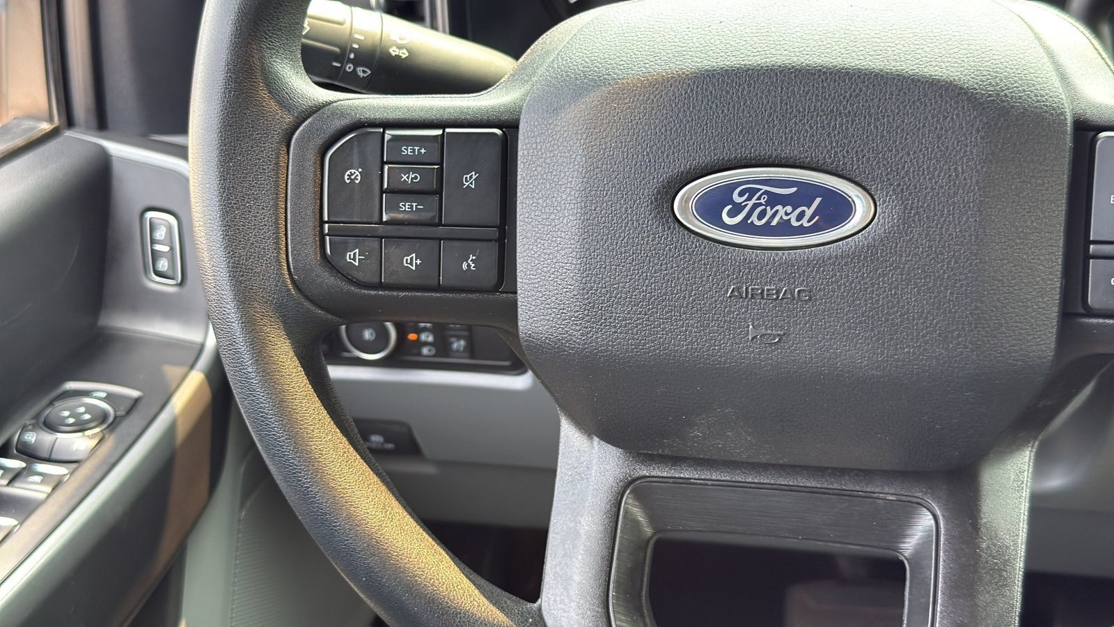 Used 2025 Ford F250 XLT w/ FX4 Off-Road Package AWD/4WD image 15