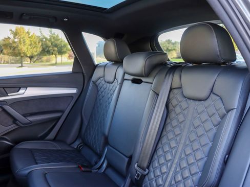 Used 2021 Audi SQ5 Premium Plus w/ Premium Plus Package image 17