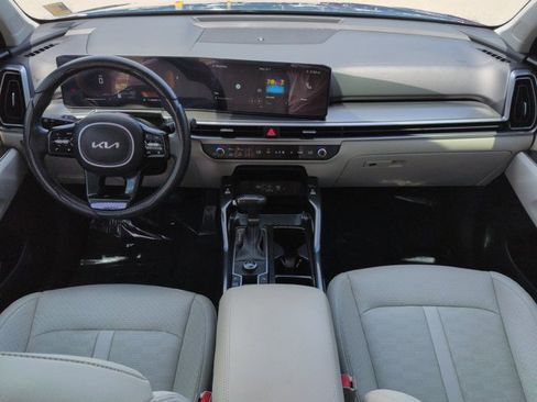 Used 2024 Kia Sorento S w/ Panoramic Sunroof Package FWD image 16