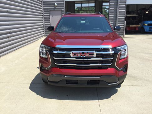 New 2027 GMC Terrain Elevation w/ Elevation Premium Package AWD/4WD image 3