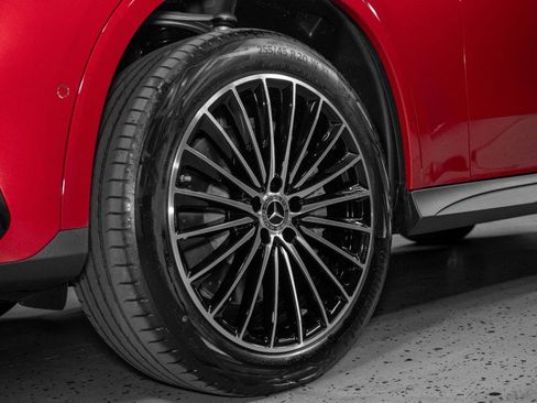 New 2025 Mercedes-Benz GLC 300 4MATIC image 28