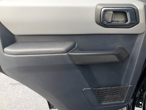 Certified 2024 Ford Bronco Black Diamond image 30