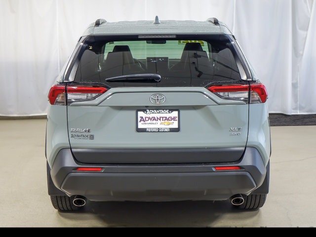 Used 2021 Toyota RAV4 XLE Premium AWD/4WD image 6