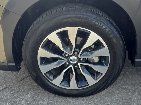 Used 2025 Subaru Outback Touring XT AWD/4WD image 29