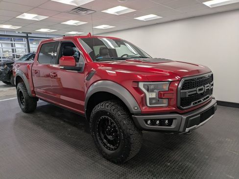 Used 2019 Ford F150 Raptor w/ Equipment Group 802A Luxury image 3