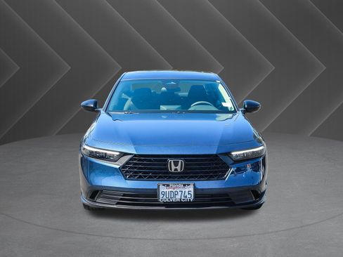 Used 2025 Honda Accord SE image 2