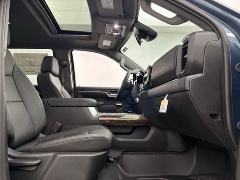 New 2026 GMC Sierra 1500 Elevation w/ Elevation Premium Package image 32