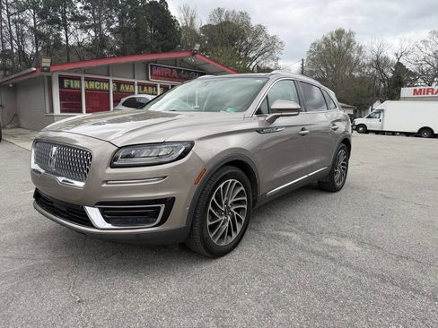 Used 2020 Lincoln Nautilus Reserve image 2