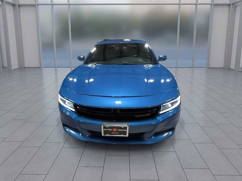 Used 2020 Dodge Charger SXT image 3